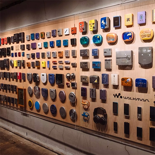"Walkman in the Park" exhibition at Ginza Sony Park - The Verge has a great look at the gorgeous exhibition celebrating the Sony Walkman's 40th anniversary.